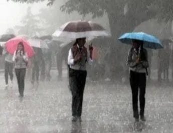 देहरादून में भारी बारिश का अलर्ट, बंद रहेंगे स्कूल और आंगनवाड़ी केंद्र 2 Hello Uttarakhand News »