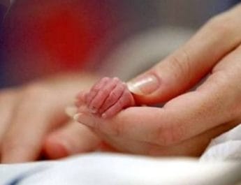 देहरादून में हाइवे पर लावारिस पड़ी मिली नवजात बच्ची , हड़कंप 4 Hello Uttarakhand News »