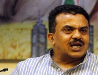 ‘कश्मीर में हालात सामान्य हैं, फिर लोग शादियों की दावतें क्यों रद्द कर रहे हैं?’: निरुपम 4 Hello Uttarakhand News »