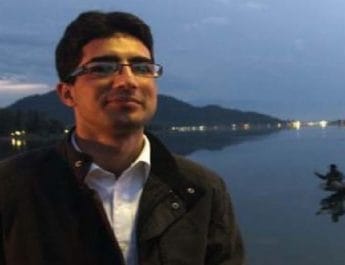 आईएएस से नेता बने शाह फैजल दिल्ली हवाई अड्डे से हिरासत में, जा रहे थे विदेश, होंगे नजरबंद! 3 Hello Uttarakhand News »