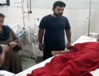 अनुच्छेद 370 हटने का जश्न मना रहें आरएसएस कार्यकर्ता की पिटाई 2 Hello Uttarakhand News »