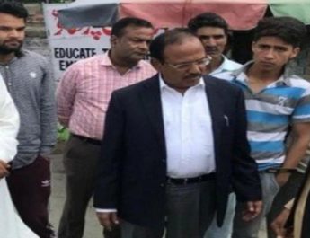 कश्मीर में आतंकी धमाकों के अलर्ट के बाद एनएसए अजीत डोभाल पहुंचे श्रीनगर 2 Hello Uttarakhand News »