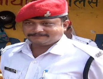 दूसरों का चालान काटने वाले ट्रैफिक पुलिस का ही कटा 36 हजार का चालान 4 Hello Uttarakhand News »