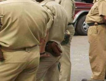 पूर्व वायुसेनाकर्मी ने "मोदी जी" मेरे बेटे का ख्याल रखना लिखकर लगाई फांसी 3 Hello Uttarakhand News »