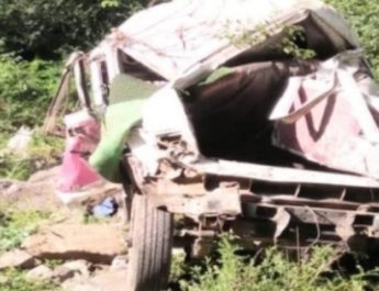 दर्दनाक हादसा : गोपेश्वर में मैक्स खाई में गिरी, तीन लोगों की मौत, एक लापता 4 Hello Uttarakhand News »