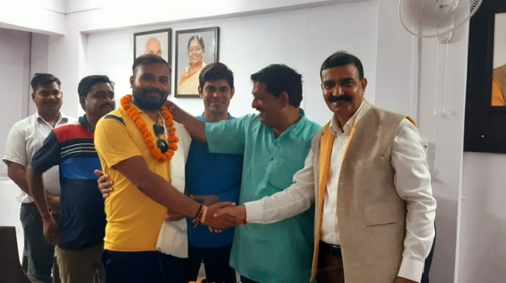 ग्राम पंचायत चुनाव में बीजेपी से राकेश नोटियाल सम्भालेंगे सोशल मीडिया की कमान 1 Hello Uttarakhand News »