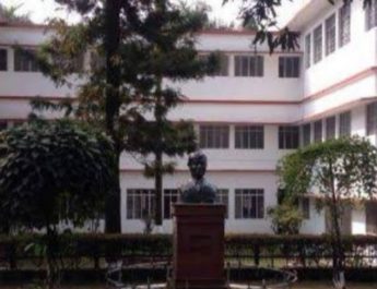 देहरादून के तीन बड़े स्कूलों को शिक्षा विभाग ने जारी किया नोटिस, जानिए पूरा मामला 3 Hello Uttarakhand News »