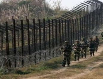 Jammu & Kashmir: One Soldier matyred, Another Injured In Pak Firing Along LoC In Poonch 2 Hello Uttarakhand News »