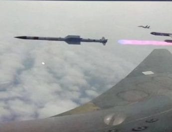 डीआरडीओ ने किया हवा-से-हवा में मार करने वाली 'अस्त्र' मिसाइल का सफल परीक्षण 2 Hello Uttarakhand News »