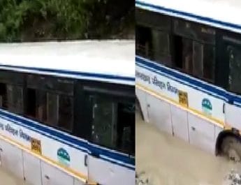 उत्तराखंड: यात्रियों से भरी रोडवेज बस मलबे में धंसी, टला बड़ा हादसा 3 Hello Uttarakhand News »