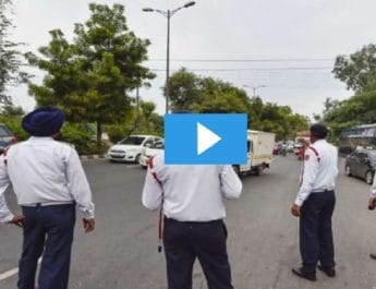 सख्त ट्रैफिक नियम के पीछे है यह फिल्म! शोसल मीडिया पर विडियो वायरल 2 Hello Uttarakhand News »