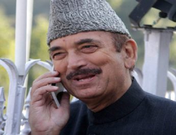 जम्‍मू-कश्मीर दौरे पर गुलाम नबी आजाद, 370 हटने के बाद कांग्रेस के किसी वरिष्ठ नेता का पहला दौरा 4 Hello Uttarakhand News »