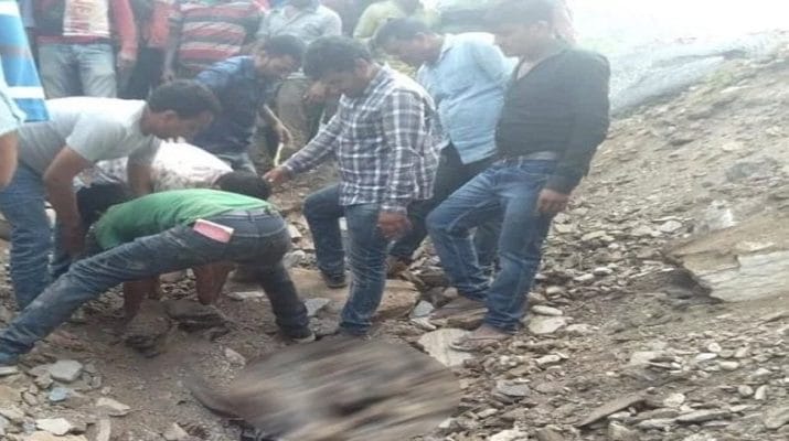 उत्तराखंडः मलबे में दबने से मजदूर की मौत, दो घायल 1 Hello Uttarakhand News »
