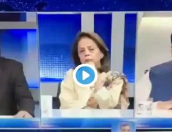 VIRAL VIDEO: कश्मीर पर बोलते ही कुर्सी से गिरे पाकिस्तानी विश्लेषक, लोग बोले- कुर्सी संभल नहीं रही, कश्मीर मांग रहे 3 Hello Uttarakhand News »