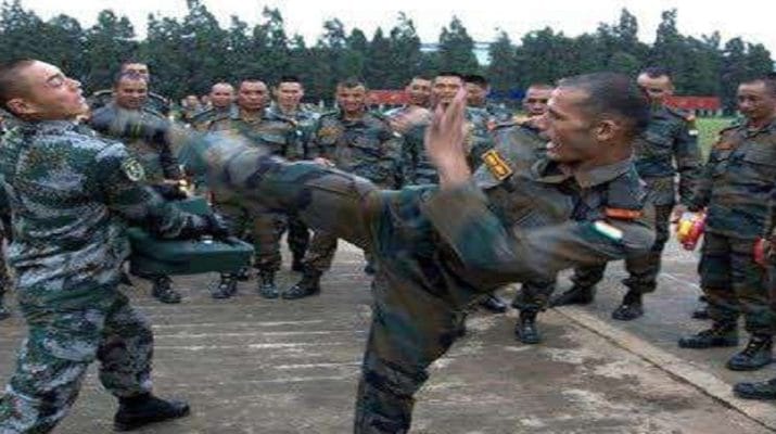 लद्दाख बॉर्डर पर भारत-चीनी सेना भिड़ी, हुई धक्का-मु्क्की; दोनों देशों ने बढाई सैनिकों की संख्या 1 Hello Uttarakhand News »