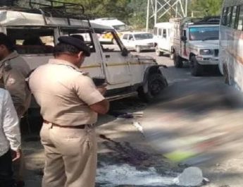 उत्तराखंड: मैक्स वाहन हुआ दुर्घटनाग्रस्त; युवती की दर्दनाक मौत, चार घायल 4 Hello Uttarakhand News »