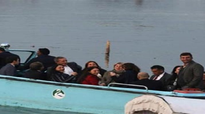 कश्मीर दौरे पर EU सांसदों का बयान-आतंक के खिलाफ हम साथ, 370 आंतरिक मसला 1 Hello Uttarakhand News »