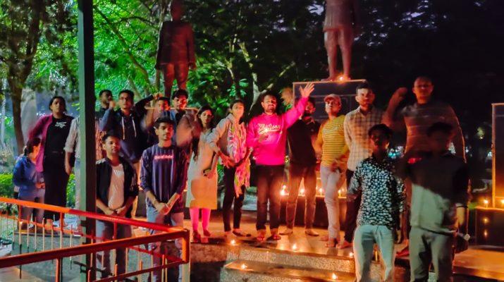 अभिभावक संघ ने की मन्त्री हरक सिंह की निंदा, नहीं मनाएंगे दिवाली, आन्दोलन के 25वें दिन छात्रों ने शहीदों को किया याद 1 अभिभावक संघ ने की मन्त्री हरक सिंह की निंदा, नहीं मनाएंगे दिवाली, आन्दोलन के 25वें दिन छात्रों ने शहीदों को किया याद 1 Hello Uttarakhand News »