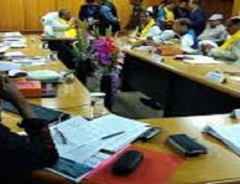 अल्मोड़ा में हुई  कैबिनेट की पहली बैठक, 15 प्रस्तावों पर लगी मुहर; जानिए महत्वपूर्ण फैसले.. 4 Hello Uttarakhand News »