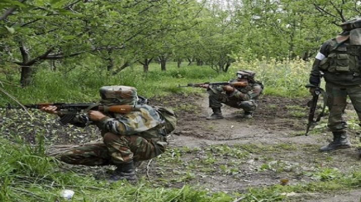 नक्‍सलियों से मुठभेड़ में सेना के दो जवान शहीद, ऑपरेशन जारी 1 Hello Uttarakhand News »