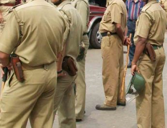 राजस्थान के मालपुरा में लगा अनिश्चतकालीन कर्फ्यू, राम बारात पर पथराव से तनाव 3 Hello Uttarakhand News »