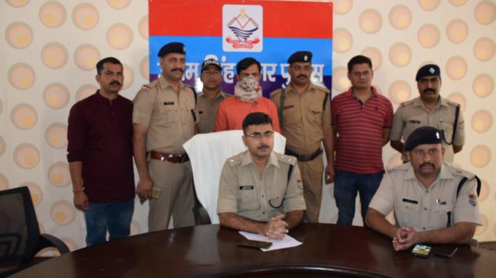 उत्तराखंड : प्रेमी ने की थी विवाहित प्रेमिका की निर्मम हत्या , बांग्लादेश से गिरफ्तार 1 Hello Uttarakhand News »