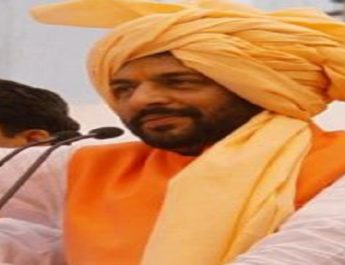 टीवी एंकर के सवाल पर भड़के गोपाल कांडा, लाइव डिबेट शो छोड़ भागे 3 Hello Uttarakhand News »