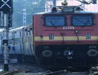 देहरादून से आज तीन और ट्रेनें रहेंगी रद्द, जानिए वजह 3 Hello Uttarakhand News »