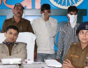 उत्तराखंड: अंतरराज्जीय एटीएम कटिंग गैंग का पर्दाफाश, नगदी और प्रयुक्त कार के साथ गिरफ्तार 2 Hello Uttarakhand News »