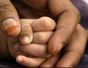 उत्तराखंडः कमरा गर्म रखने के लिए रखी अंगीठी, दम घुटने से 3 माह की बेटी और माँ की मौत 3 Hello Uttarakhand News »