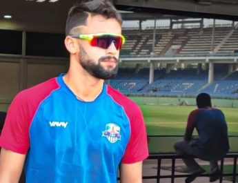 मयंक की हैट्रिक ने उत्तराखंड की टीम को दिलाई ऐतिहासिक जीत 2 Hello Uttarakhand News »