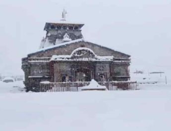 बर्फ की चादर में ढके बाबा केदार 2 Hello Uttarakhand News »