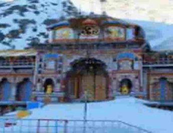 बदरीनाथ धाम में बर्फ़बारी गिरने से शुरू हुई कड़ाके की ठंड 4 Hello Uttarakhand News »