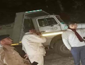 अवैध खनन पर गिरी गाज,दो डंपरों को सीज कराया 2 Hello Uttarakhand News »