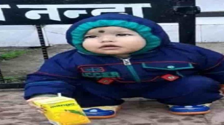 रेस्टोरेंट के बाहर खेल रहे दो साल के बच्चे को वाहन ने कुचला, टायर में फंसकर बच्चे की हुई मौत 1 रेस्टोरेंट के बाहर खेल रहे दो साल के बच्चे को वाहन ने कुचला, टायर में फंसकर बच्चे की हुई मौत 1 Hello Uttarakhand News »