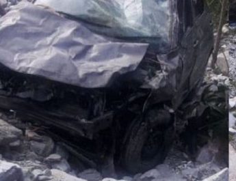 उत्तराखंड: खाई में गिरी कार, एक युवक की दर्दनाक मौत, एक घायल 5 Hello Uttarakhand News »