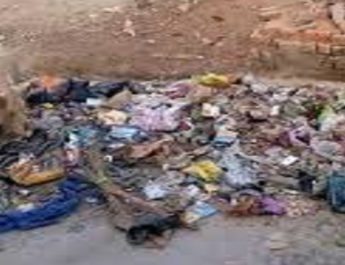 वेतन न मिलने से परेशान कर्मचारियों ने मंत्रियों के घर के आगे लगाया कूड़े का ढेर 4 Hello Uttarakhand News »