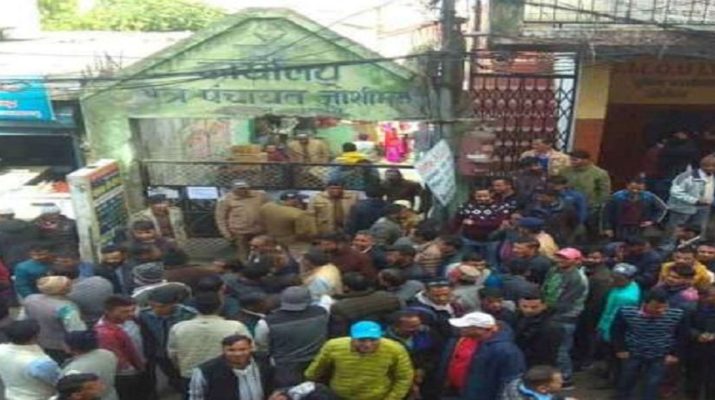 उत्तराखंड पंचायत चुनाव: क्षेत्र पंचायत प्रमुखों के 62 पदों के लिए मतदान, 148 प्रत्याशियों के बीच महामुकाबला 1 Hello Uttarakhand News »