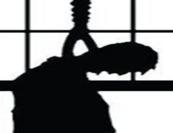 माँ-बाप ने फोन में ज्यादा बात करने से टोका तो बेटे ने लगाईं खुद को फांसी 2 Hello Uttarakhand News »