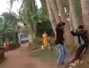 इंसानियत हुई शर्मसार, पेड़ से बांधकर युवक को पीटा, पानी मांगने पर डाला पेशाब 4 Hello Uttarakhand News »