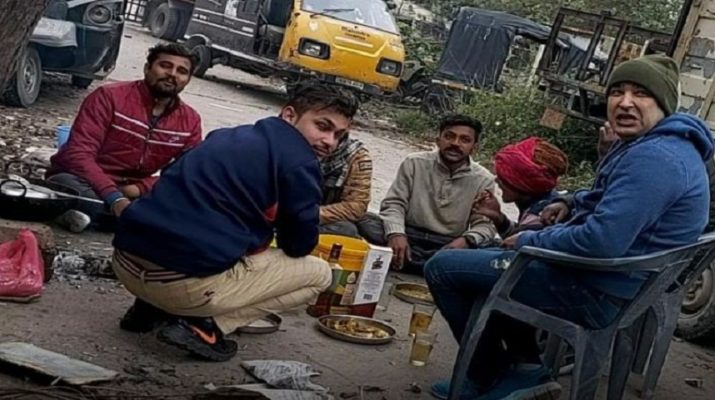 उत्तराखंड: एआरटीओ कार्यालय परिसर में शराब पीने का वीडियो वायरल, विभाग में हड़कंप.. 1 Hello Uttarakhand News »