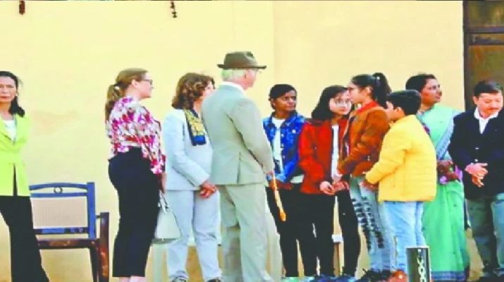 ऋषिकेश में स्वीडन के राजा-रानी के सामने बच्ची ने खोली पोल, अधिकारी सन्न 1 Hello Uttarakhand News »