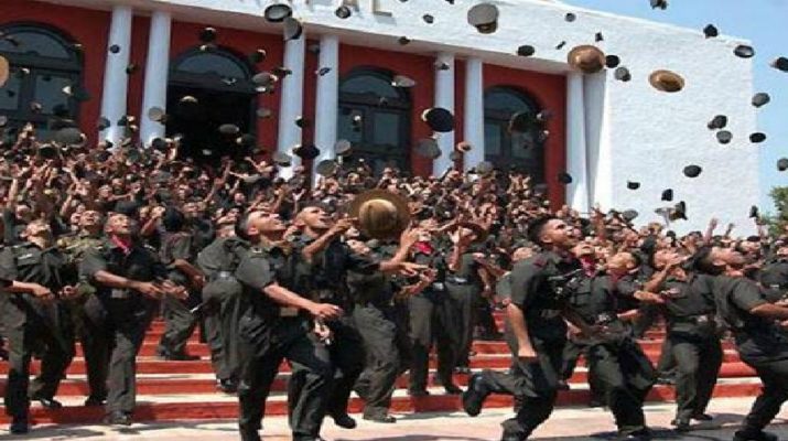 IMA की पासिंग आउट परेड हुई शुरू, रक्षा मंत्री राजनाथ सिंह ने परेड की ली सलामी 1 Hello Uttarakhand News »