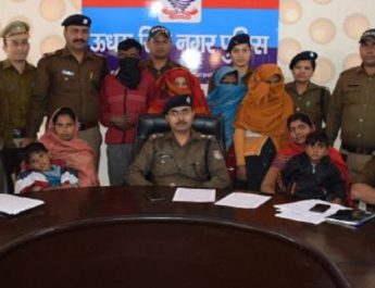उत्तराखंड: पैंसे के लालच में बेचे मासूम, दो साल व दो दिन बाद बच्चे बरामद; चार गिरफ्तार 3 Hello Uttarakhand News »