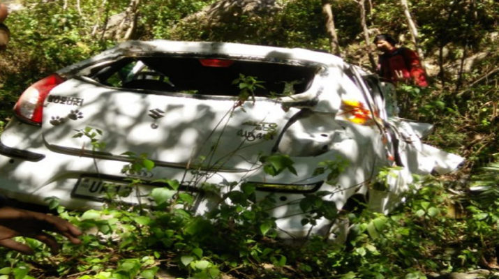 उत्तराखंड: कार दुर्घटनाग्रस्त, 2 साल के मासूम के माँ व मामा की मौत, मासूम व नानी घायल 1 Hello Uttarakhand News »