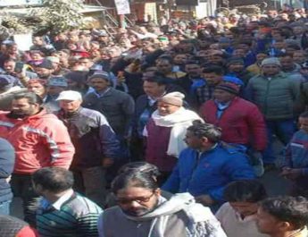 श्राइन बोर्ड के खिलाफ श्रीनगर में उमड़ा तीर्थ पुरोहितों और हक-हकूकधारीयों का सैलाब 4 Hello Uttarakhand News »