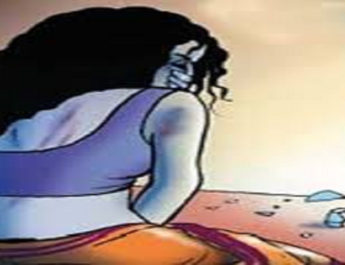 पति ने पहले हथियार से पत्नी पर किया वार, फिर काटी खुद की गर्दन 2 Hello Uttarakhand News »