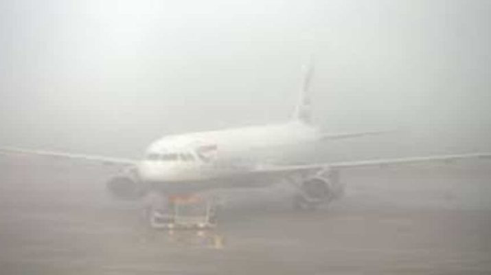 हवाई सेवाओं पर मौसम का लगा ब्रेक 1 हवाई सेवाओं पर मौसम का लगा ब्रेक 1 Hello Uttarakhand News »