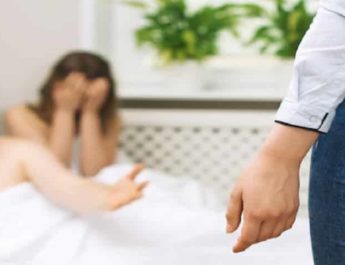 पत्नी अचानक घर पहुंची तो प्रेमिका के साथ अय्यासी करता पकड़ा गया पति 4 Hello Uttarakhand News »