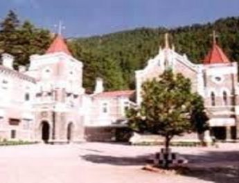 परमार्थ निकेतन मामला : उच्च न्यायालय के आदेश के बाद निदेशक पत्रों ने कही ये बात 2 Hello Uttarakhand News »